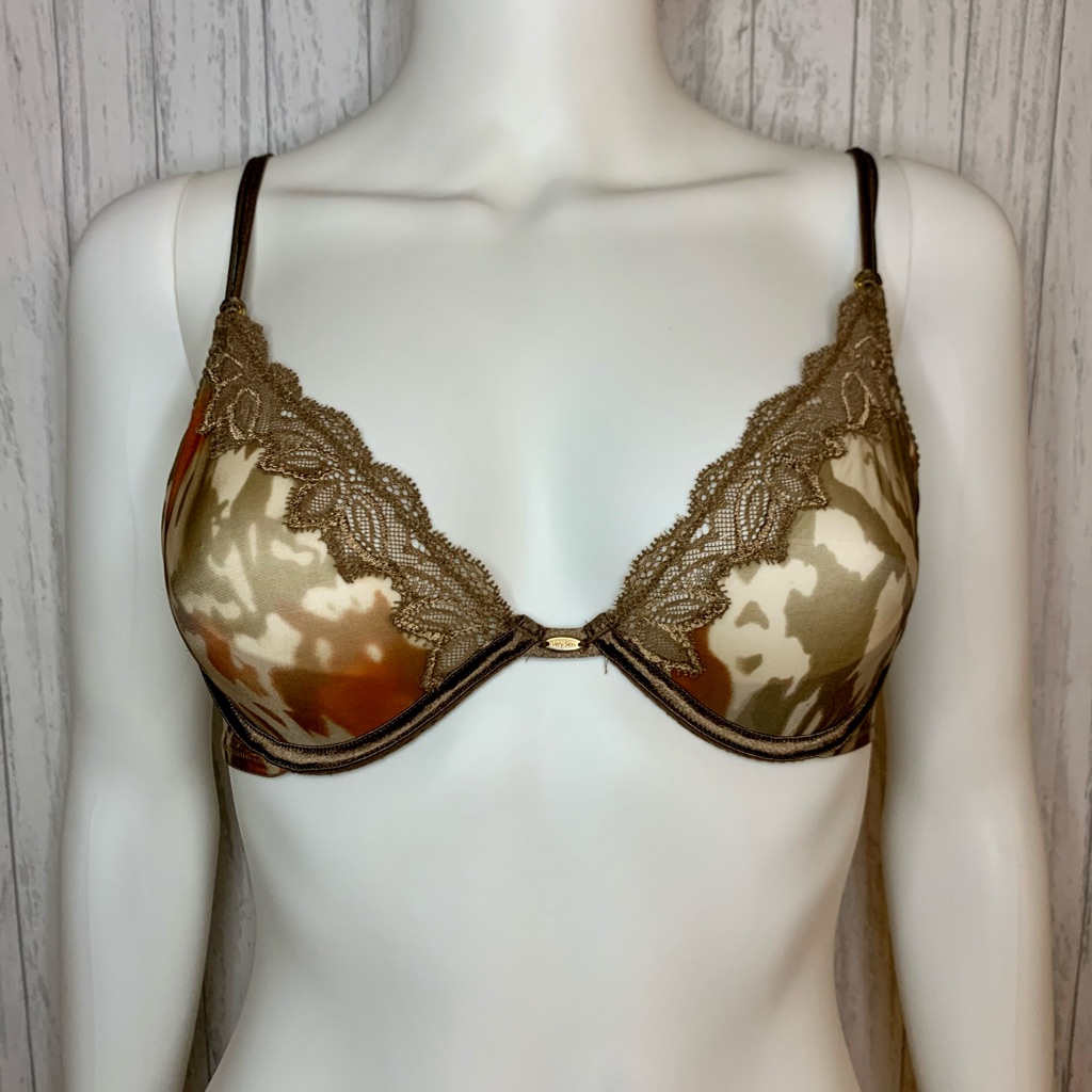 Victoria’s Secret Very Sexy Semi Lined Lace Bra